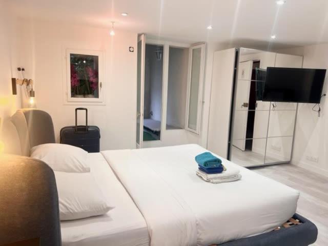 Rent A Room - Residence Caire, Montorgueil ปารีส ภายนอก รูปภาพ